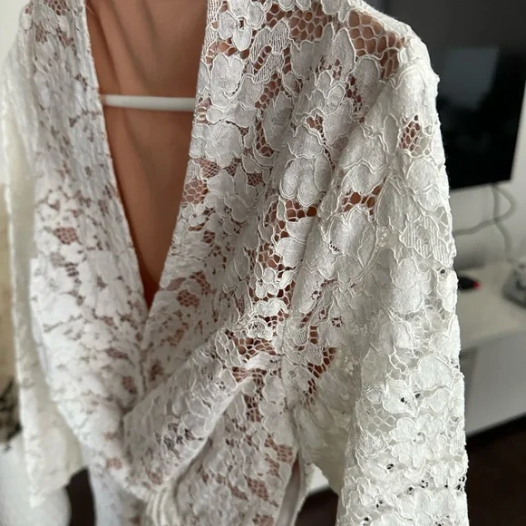 WHITE LACE DRESS - Picture 4 of 6